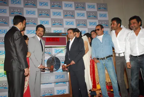 Cast at 'No problem' mahurat at BSE