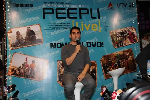Aamir Khan at PEEPLI [Live] DVD launch at Palladium