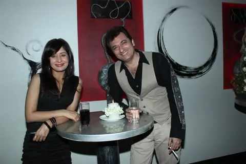 Avinash Wadhavan at Rohit Verma's birthday bash at Twist