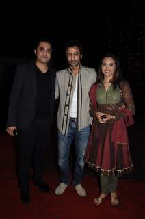 Jatin with wife Priya in Sara-Ali wedding