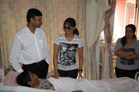 Sonakshi Sinha during a meet with Cancer Patients of Shanti Avedna Ashram in Mumbai