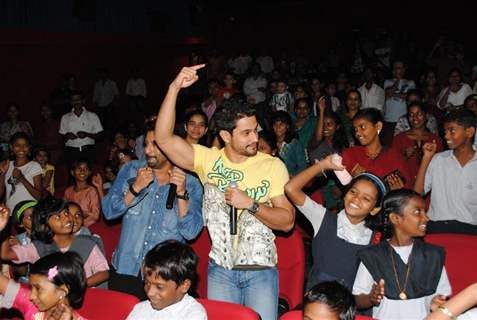 Golmaal 3 cast celebrate success of their film with underprivileged kids on Children’s Day at FAME Cinemas in Andheri, Mumbai