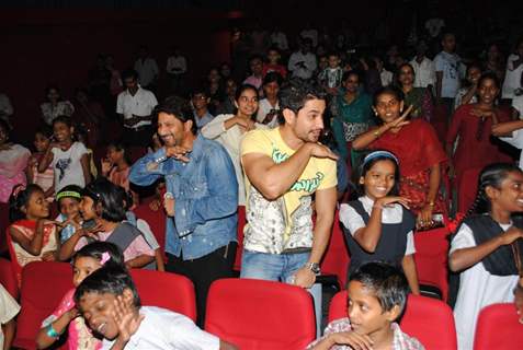 Golmaal 3 cast celebrate success of their film with underprivileged kids on Children’s Day at FAME Cinemas in Andheri, Mumbai