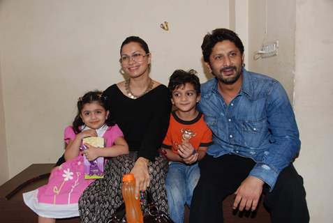 Golmaal 3 team celebrates with kids at Fame