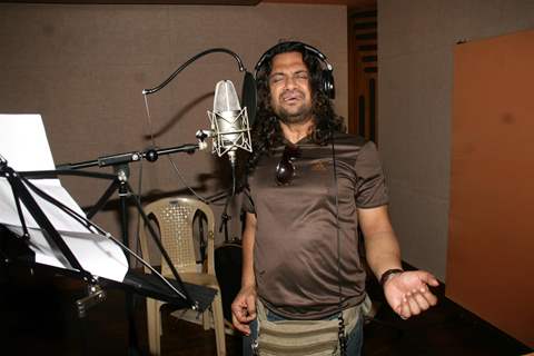 Jojo recorded song for the Hindi film Satrangee Parachute