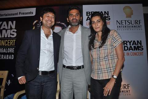 Sunil and Mana Shetty at Bryan Adams live concert press meet at Grand Hyatt, Mumbai
