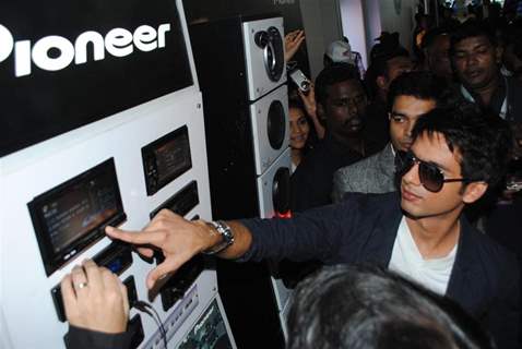 Shahid Kapoor at Autocar Show