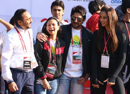 Bollywood actors Rahul Bose, Arshad Warsi and Bipasha Basu during the Delhi Half Marathon, in New Delhi