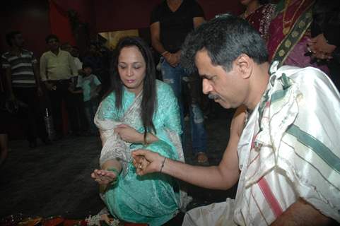 Smita Thakeray at inaugration of Shiva's Salon Academy