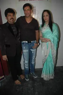 Madhur Bhandarkar and Smita Thakeray at inaugration of Shiva's Salon Academy