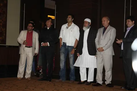 Anupam Kher, Gulshan Grover and Arya Babbar at the launch of the film 'Kuch Log' based on 26/11 attacks