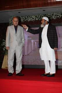 Anupam Kher and Gulshan Grover at the launch of the film 'Kuch Log' based on 26/11 attacks