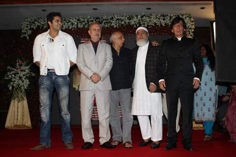 Mahesh Bhatt, Anupam Kher, Gulshan Grover and Arya Babbar at the launch of the film 'Kuch Log' based on 26/11 attacks