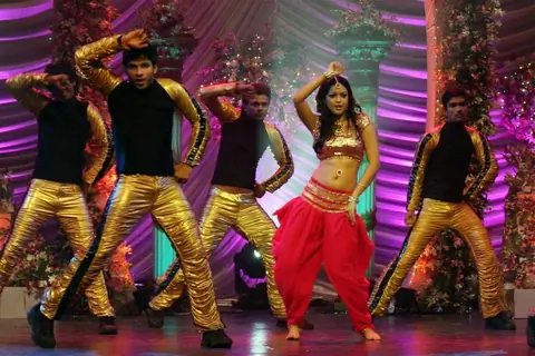 Tanushree Dutta on the sets of Saas Bina Sasural