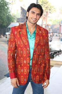 Ranveer Singh on the sets of Saas Bina Sasural