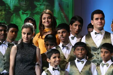 Aishwarya Rai Bachchan at Positive Health Award 2010 at NCPA