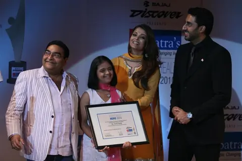 Abhishek and Aishwarya Rai Bachchan at Positive Health Award 2010 at NCPA