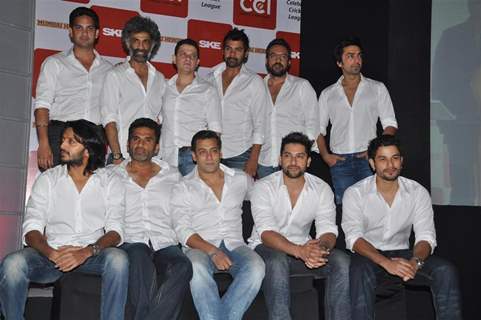 Bollywood actors at Press Conference for the Celebrity cricket League (CCL), Mumbai