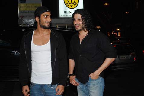 Prateik Babbar watch 'Allah Ke Banday'