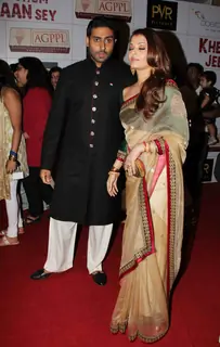Abhishek and Aishwarya Rai Bachchan at Premier Of Film Khelein Hum Jee Jaan Sey