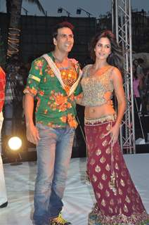 Katrina and Akshay at Film “TEES MAAR KHAN‘’ promotion Beach Party