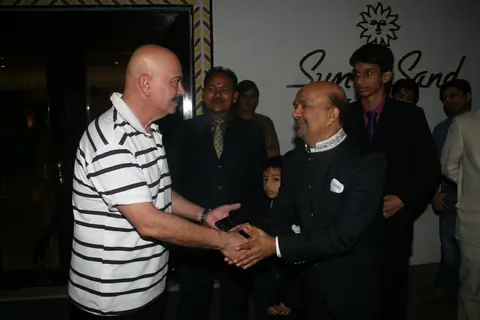 Rakesh Roshan at Sameer's daughter Shanchita & Abhishek wedding at Sun and Sands wedding reception