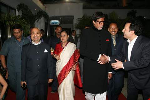 Amitabh and Jaya at Sameer daughter Shanchita & Abhishek wedding at Sun and Sands wedding reception