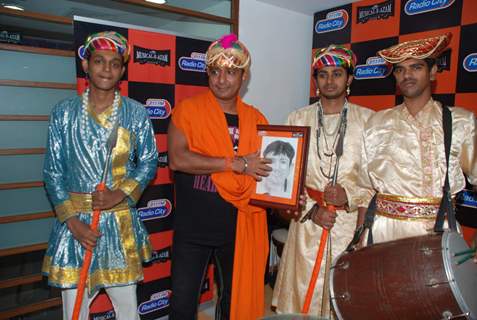 Sukhwinder at Radio City Musical-e-azam at Bandra. .