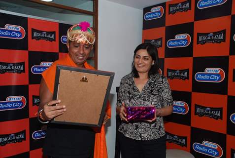 Sukhwinder at Radio City Musical-e-azam at Bandra. .