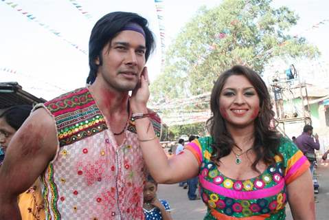 Rajneesh Duggal with Misti Mukherjee at Holi Song with Ganesh Acharya for film Main Krishan Hun at Kamalistan