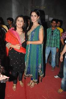 Farah Khan and Katrina Kaif at Promotion of ‘Tees Maar Khan’ on reality show ‘Jhalak Dikhhla Jaa’