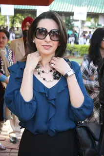Karishma Kapoor at Gitanjai race. .