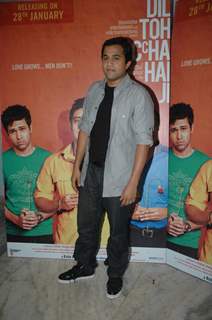 Omi Vaidya promote Dil Toh Baccha Hai at Andheri. .