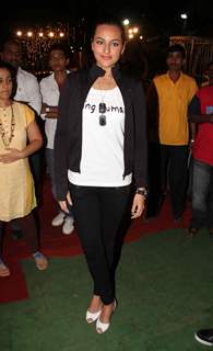 Sonakshi Sinha attends MMK College Akarshan fest at Tulip Star