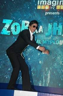 Shahrukh Khan launches NDTV Show Zor Ka Jhatka at Grand Hyatt. .