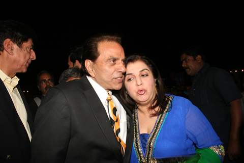 Farah Khan and Dharmendra at Colors Umang 2011. .