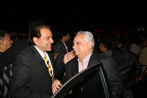 Dharmendra and Ramesh Sippy at Colors Umang 2011. .