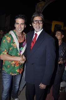 Amitabh Bachchan and Akshay Kumar at Big Star Awards, Bhavans Ground. .