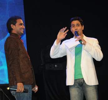 TV Actor Aman Verma with one of the contestant of Growel Idol