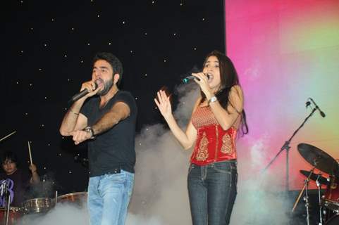 Shekhar & Shruti Pathak Live Performance at Growel Idol at Kandivli’s Growel 101 Mall