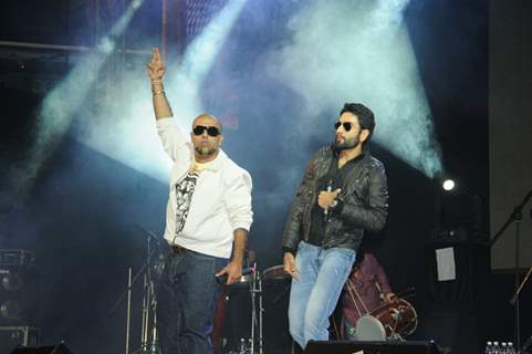 Vishal & Shekhar's Live Performance at Growel Idol at Kandivli’s Growel 101 Mall