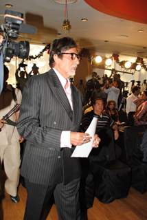 Big B at Press Conf. for the Prakash Jha's upcoming movie ''Aarakshan'' at Novatel, Mumbai