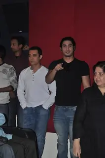 Aamir Khan and Prateik Babbar at the Unveiling of Dhobi Ghat's First Look, Andheri