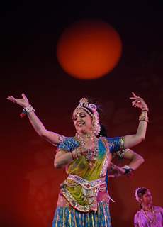 Hema Malini perform in Kolkata on Sunday late evening. .