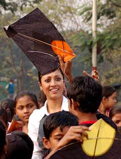 Kolkata: Tollywood actress Paoli Dam celebrates kites festival during the eve of up coming New Year 2011 in kolkata on Friday. .