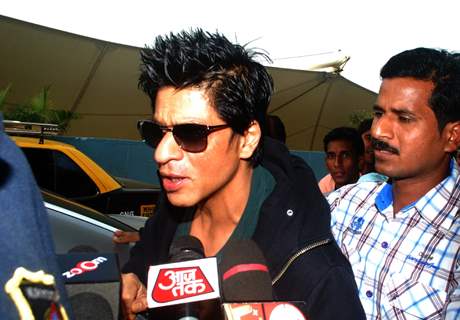 Shahrukh Khan leaves for Dubai to celebrate New Year