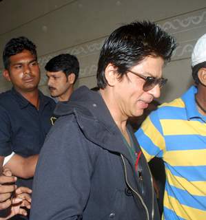 Shahrukh Khan leaves for Dubai to celebrate New Year