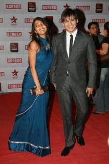 Vivek Oberoi with his wife at 17th Annual Star Screen Awards 2011