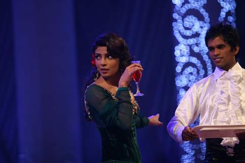 Priyamka Chopra perfoms at 6th Apsara Awards Night at BKC, Mumbai
