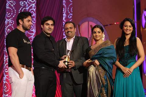 Celebs at 6th Apsara Awards Night at BKC, Mumbai
